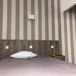 Champerret Hotel *