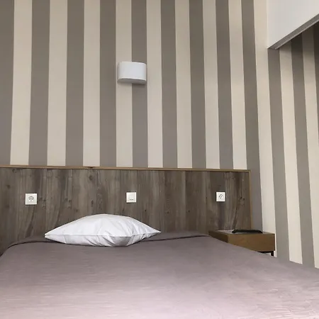 Champerret Hotel *