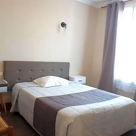 Szálloda Champerret *